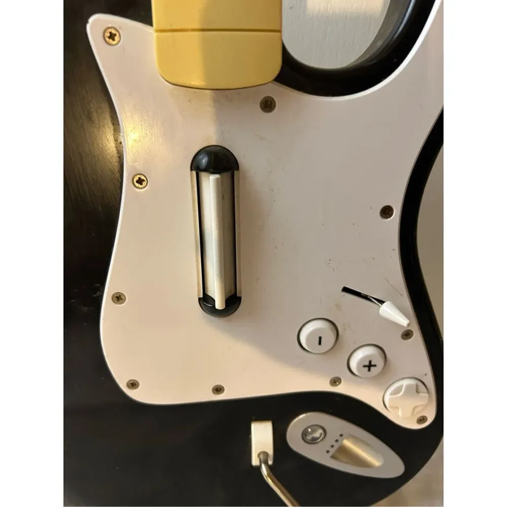 Rockband Fender Stratocaster harmonix model 19091‎ 2005 guitar replacement